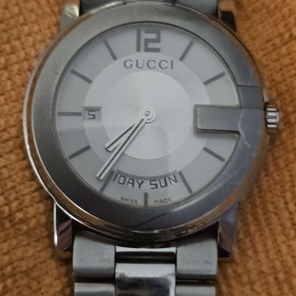 Gucci Men’s Stainless Steel Silver Watch - Silver Dial